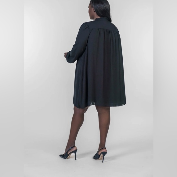 Maree Pour Toi Woman’s Bishop Long Sleeve Black Dress Luxe Plus Size 16 NWT - Picture 2 of 7